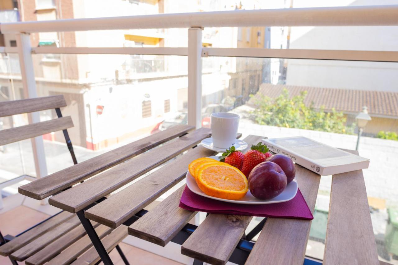 Lovely 2 Bedroom Terrace Wifi Parking Ac Heating Attic Valencia Exterior photo